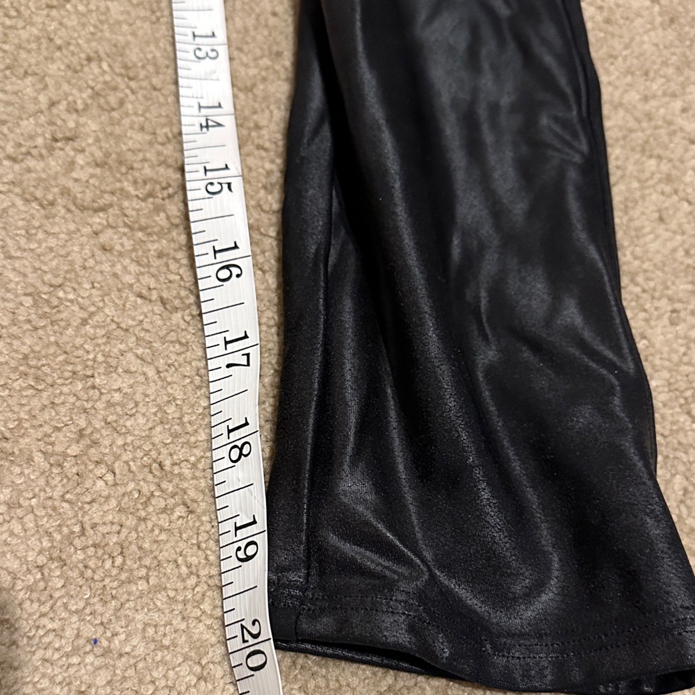 SPANX Black Leggings with Red Tag - Picture 7 of 8